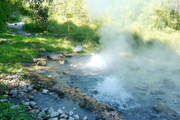 Pong Dueat Pa Pae Hot Spring